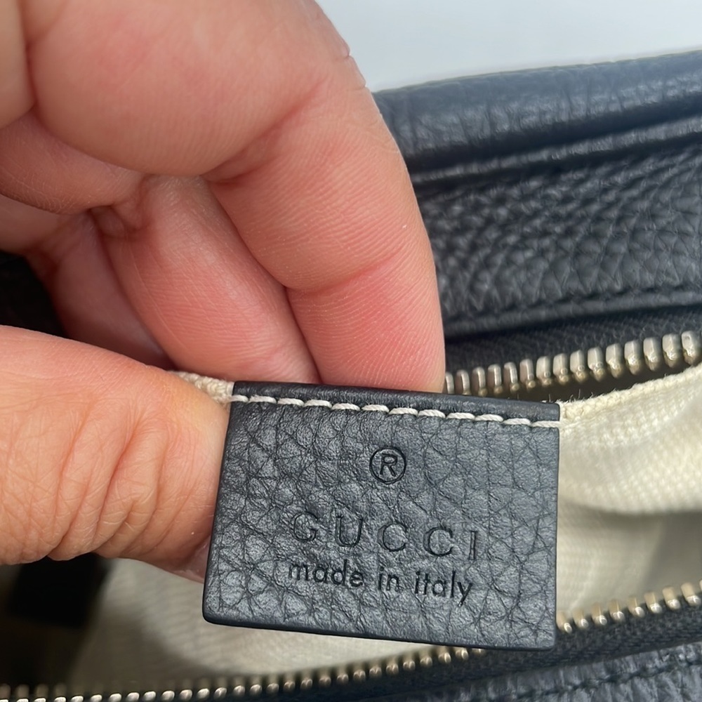 Gucci Black pebbled leather Soho Disco camera bag with tassel Rare - Picture 7 of 10